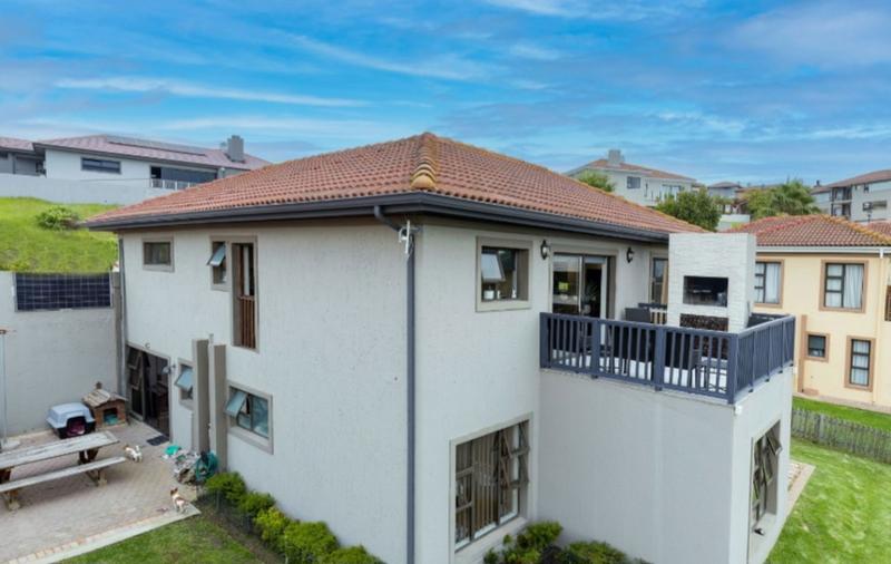 4 Bedroom Property for Sale in Groot Brakrivier Central Western Cape